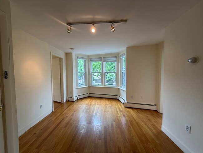 Photo - 18 Pleasant St Unit 2