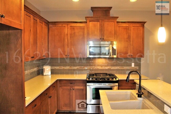 Photo - Beautiful 3 BR/2.5 BA Home in Desirable Bethany Neighborhood