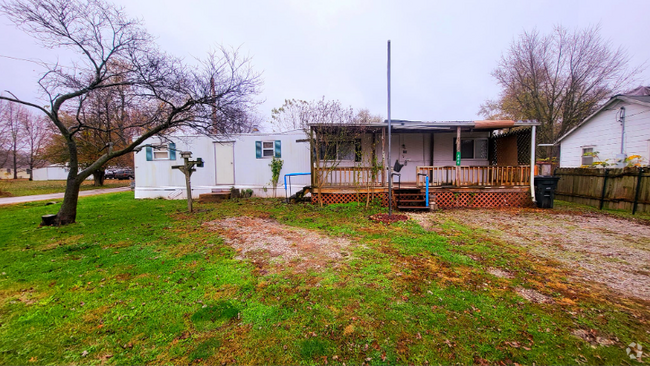 Building Photo - 406 N Sycamore St Rental