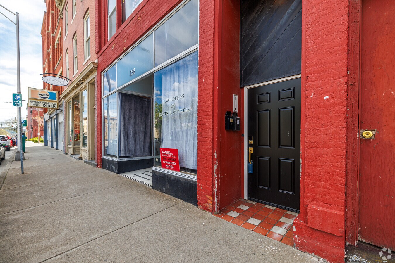 Photo - 136 Court St