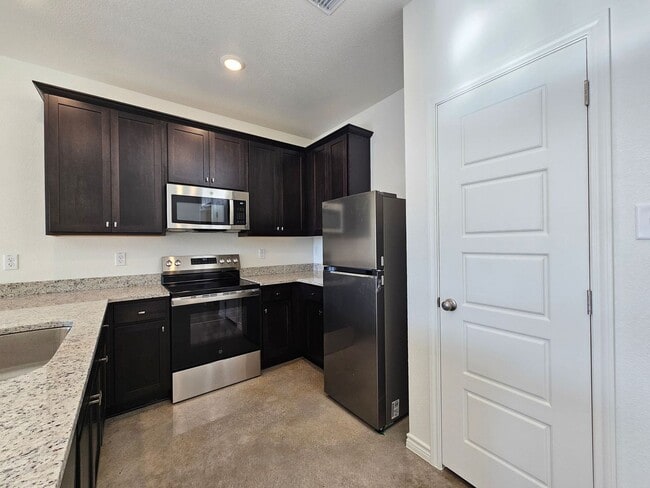 Photo - 9204 Prickly Ash Dr