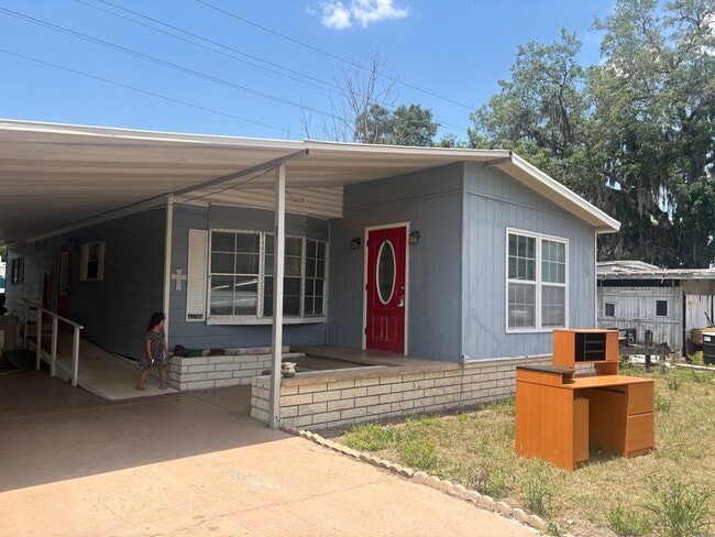 Building Photo - 2bed/2bath SFH Rent $1250/month ready May 2026