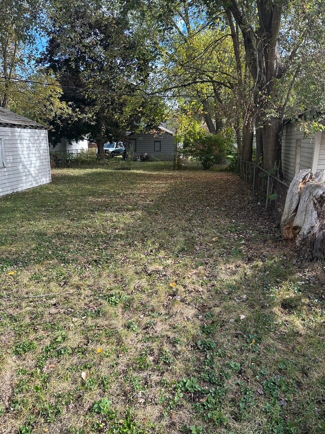 Photo - 915 Sunningdale Dr