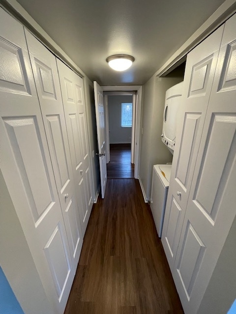 Unit C15 (2Bed/1.5 Bath) - Lakeview Terrace Apartments