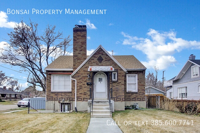 Building Photo - 1430 Denver St Unit A