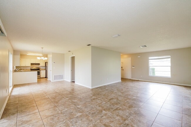 Photo - 2141 Kendall Ct