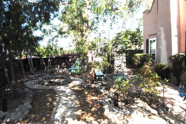 Photo - 114 Flower St