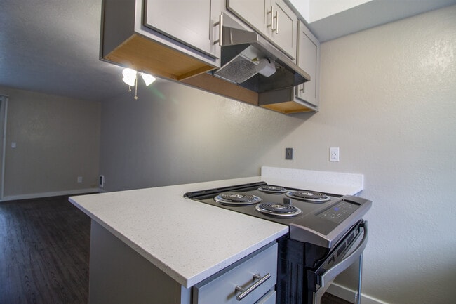 Beverly Towhomes