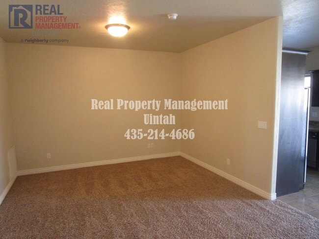 Photo - 3 bed 2.5 bath townhome in Fox Run