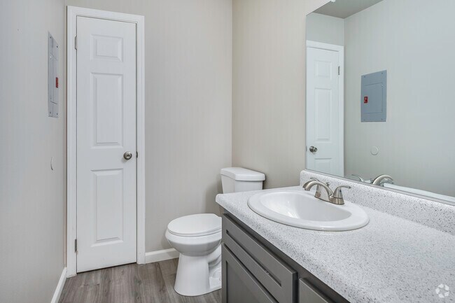 2BR, 2BA - 1,356SF - Second Bathroom
