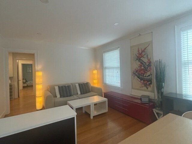 Photo - 348 Harvard St Unit 4