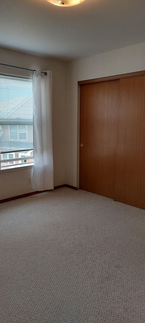 Photo - MOVE IN SPECIAL 1/2 OFF 1ST FULL MONTHS RENT- 3 bedroom, 2.5 bath Townhouse in Ashland!!