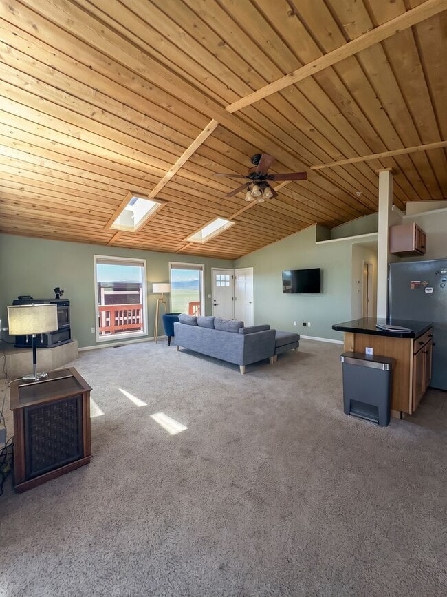 Photo - Foxtail Pines! 5 acres! Open floor plan!