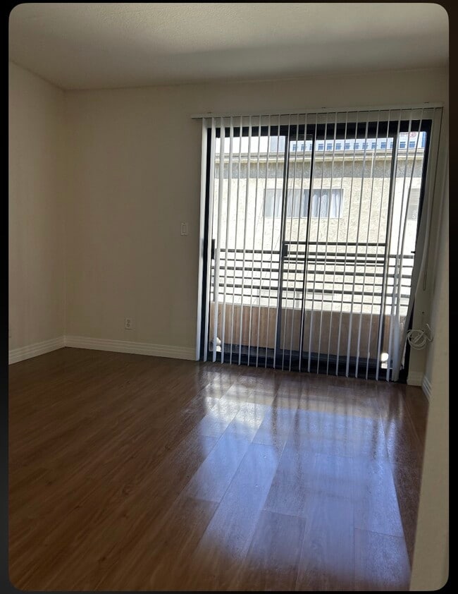 Photo - Burton Way Apartments