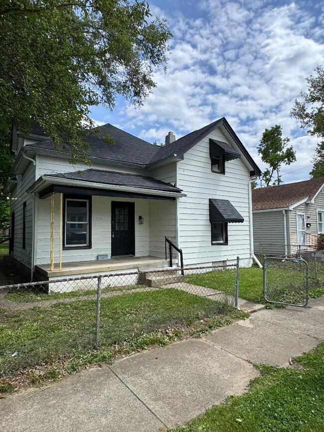 Building Photo - 1209 Grove St