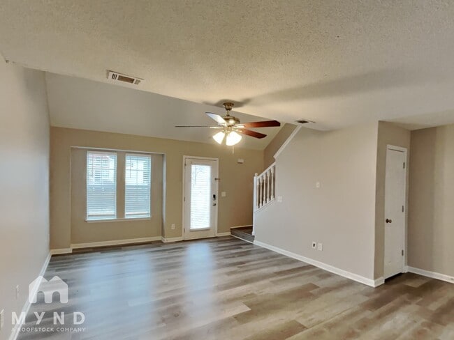 Photo - 7953 Lake Wind Ct