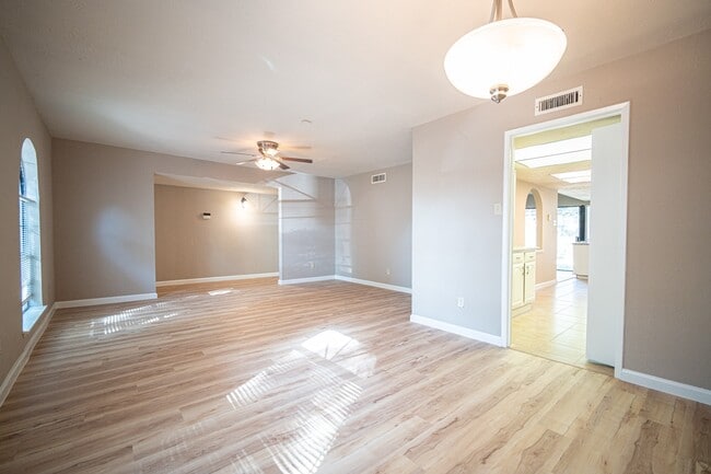 Photo - 2026 Quail Valley E Dr