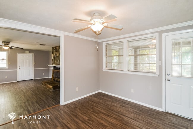 Photo - 732 Mimosa Rd