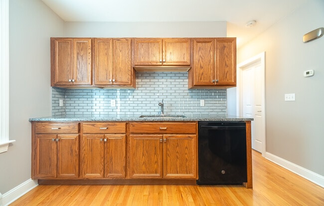 Photo - 362 Soundview Ave Unit 1