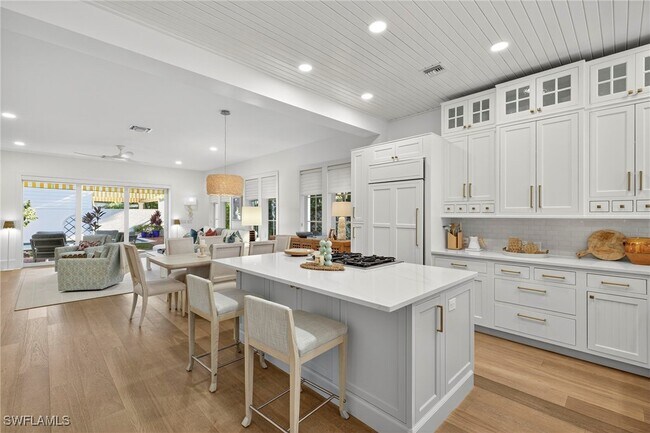 Photo - 477 3rd Ave S Unidad 2