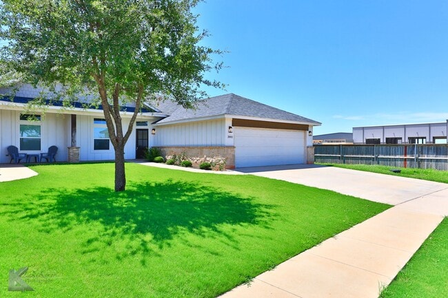 3802 Carrera Ln