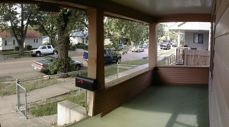 Enjoy fall and spring days on big front porch - 408 E Clark St