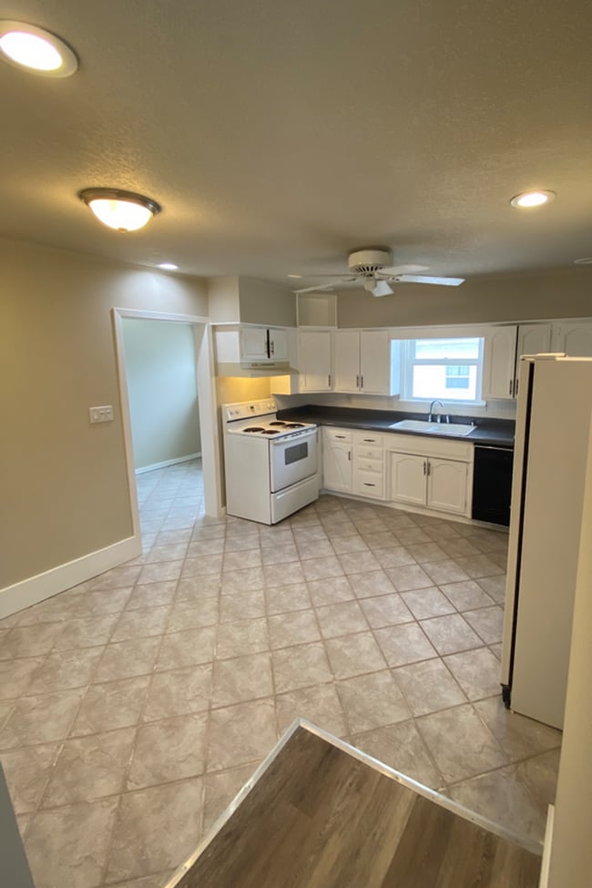 Photo - 403 E Montgomery St Unit 1