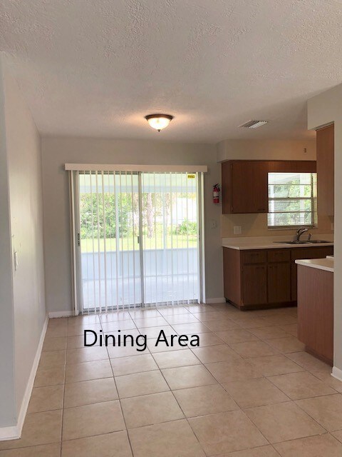 Photo - 25 N Melbourne St