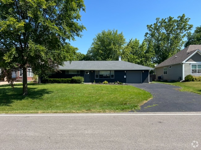Building Photo - 705 Parkway Dr Rental