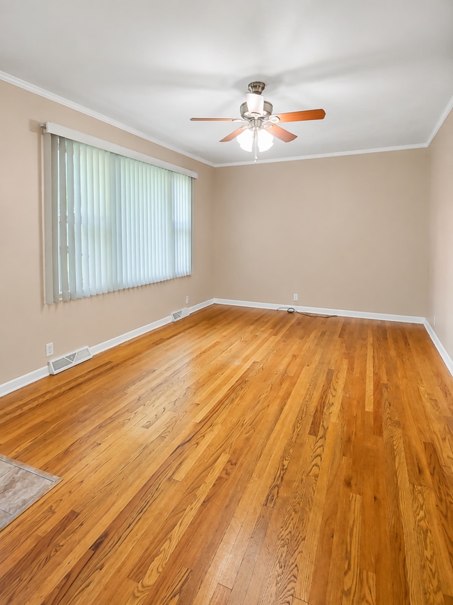 Photo - 263 Williams Cir