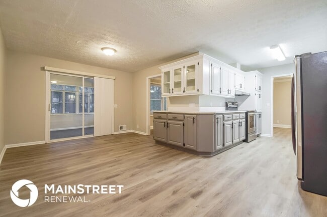 Photo - 120 Zion Wood Rd