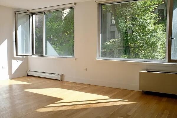 Photo - 154 Attorney St Unidad 404