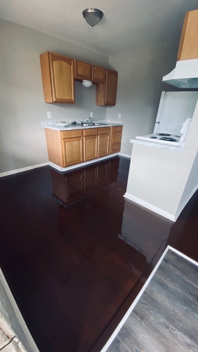 Photo - Monthly Paid Rent Unit 5