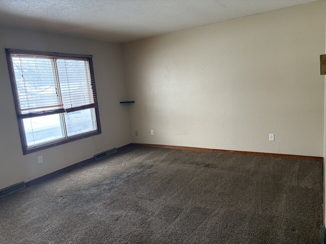 Photo - 1107 7th St N