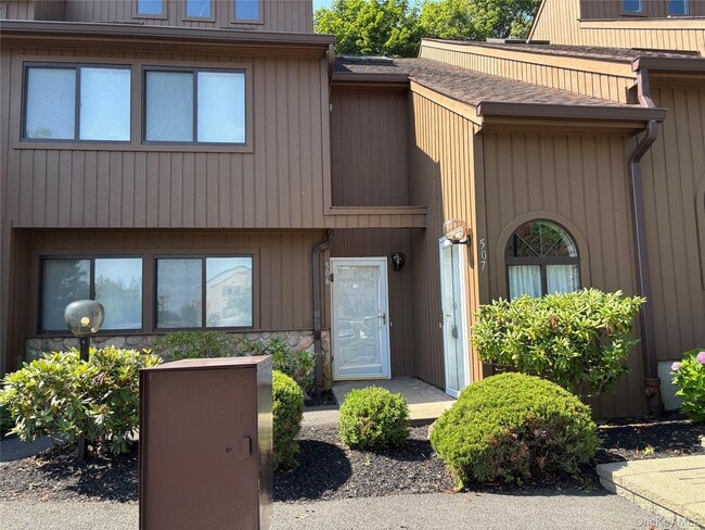 Building Photo - 507 Scenic Ln