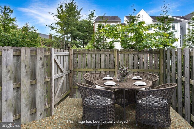 Photo - 273 S Pickett St Unit 101