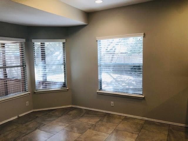 Photo - 1608 Tristan Way