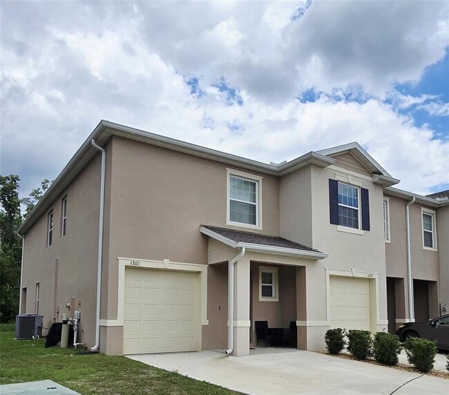 Photo - 1301 Yellow Finch Dr Townhome