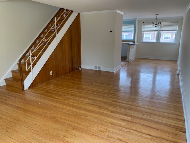 5484 Quentin St