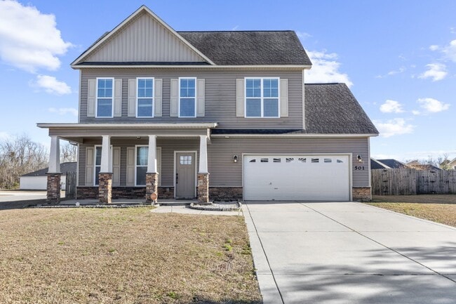 Building Photo - Towne Pointe
