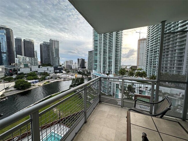 Photo - 350 S Miami Ave Unidad 1608