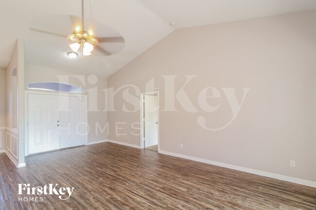 Photo - 1406 Glenan Rd