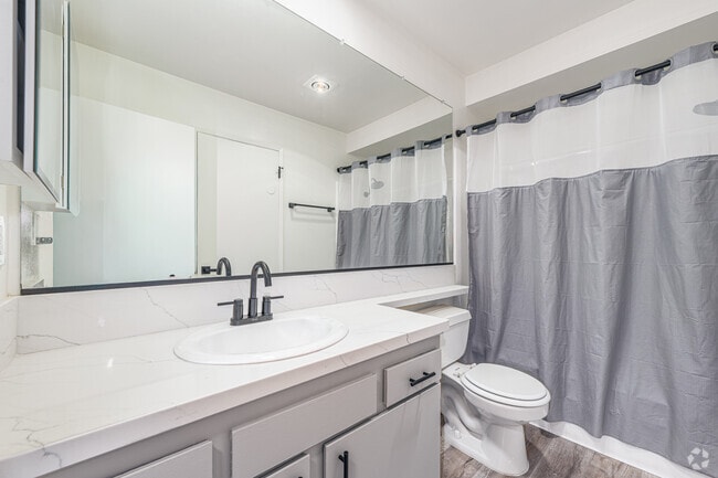 2 habitaciones, 1 baño - 955 pies cuadrados - Baño principal