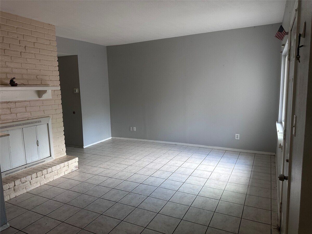 Photo - 11136 Village Bend Ln Unit 1136