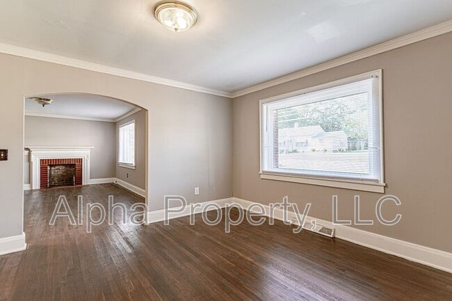 Photo - 739 Anderson Dr