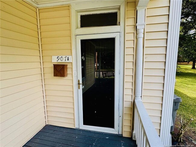Photo - 907 Caldwell St
