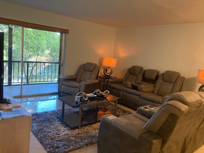 Photo - 890 SW 9th St Cir Unit 202