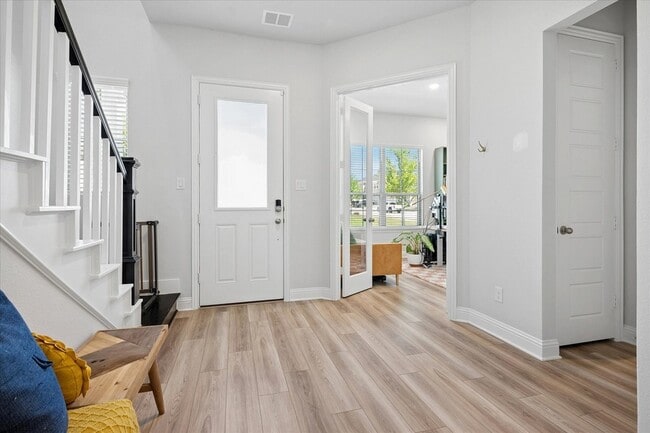 Photo - 7207 Daytona Mews