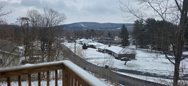 Photo - 33 Hillside Dr