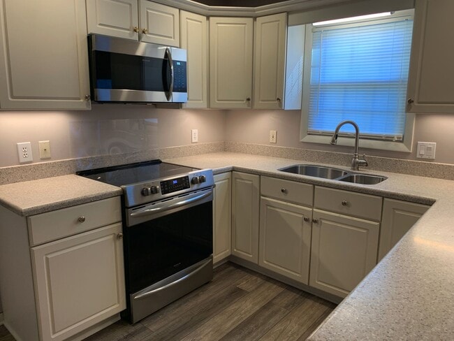 Photo - Three Bedroom, 2 Bath Home in Longs. Available Soon! Carolina Room, Enclosed Patio, Two Car Garag...